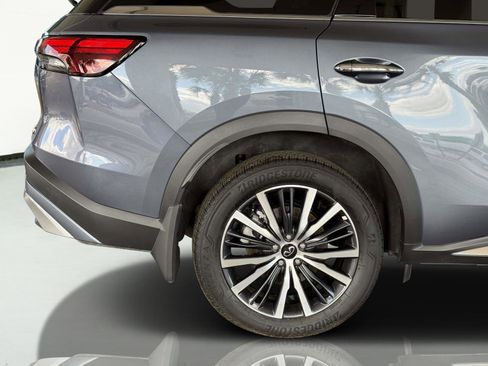 Used 2025 INFINITI QX60 Autograph image 10