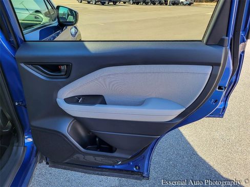 Certified 2026 Subaru Forester Premium image 32