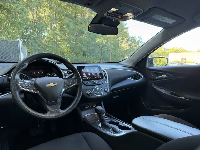 Used 2025 Chevrolet Malibu LT FWD image 27