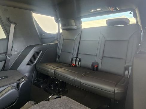 Used 2025 GMC Yukon Denali RWD image 14