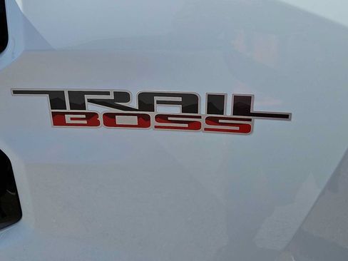 New 2026 Chevrolet Colorado Trail Boss AWD/4WD image 11