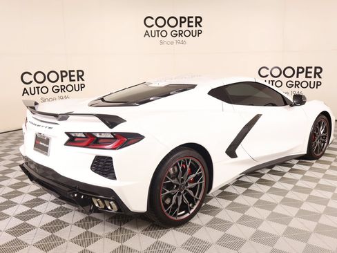 Used 2024 Chevrolet Corvette Stingray Preferred Cpe w/ Z51 Performance Package RWD image 19