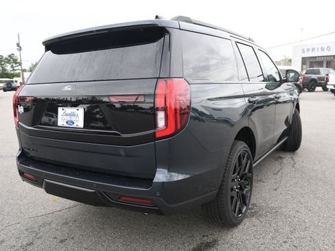 New 2026 Ford Expedition Platinum w/ Stealth Performance Package AWD/4WD image 6