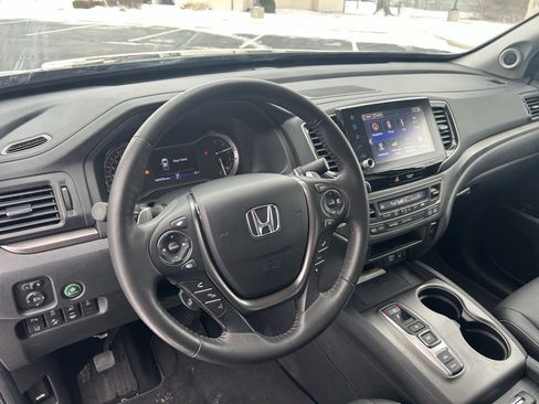 Used 2023 Honda Ridgeline RTL-E image 2