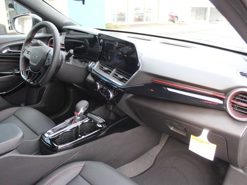 New 2026 Chevrolet Trax RS image 14