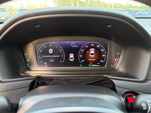 Used 2025 Honda Accord SE image 15