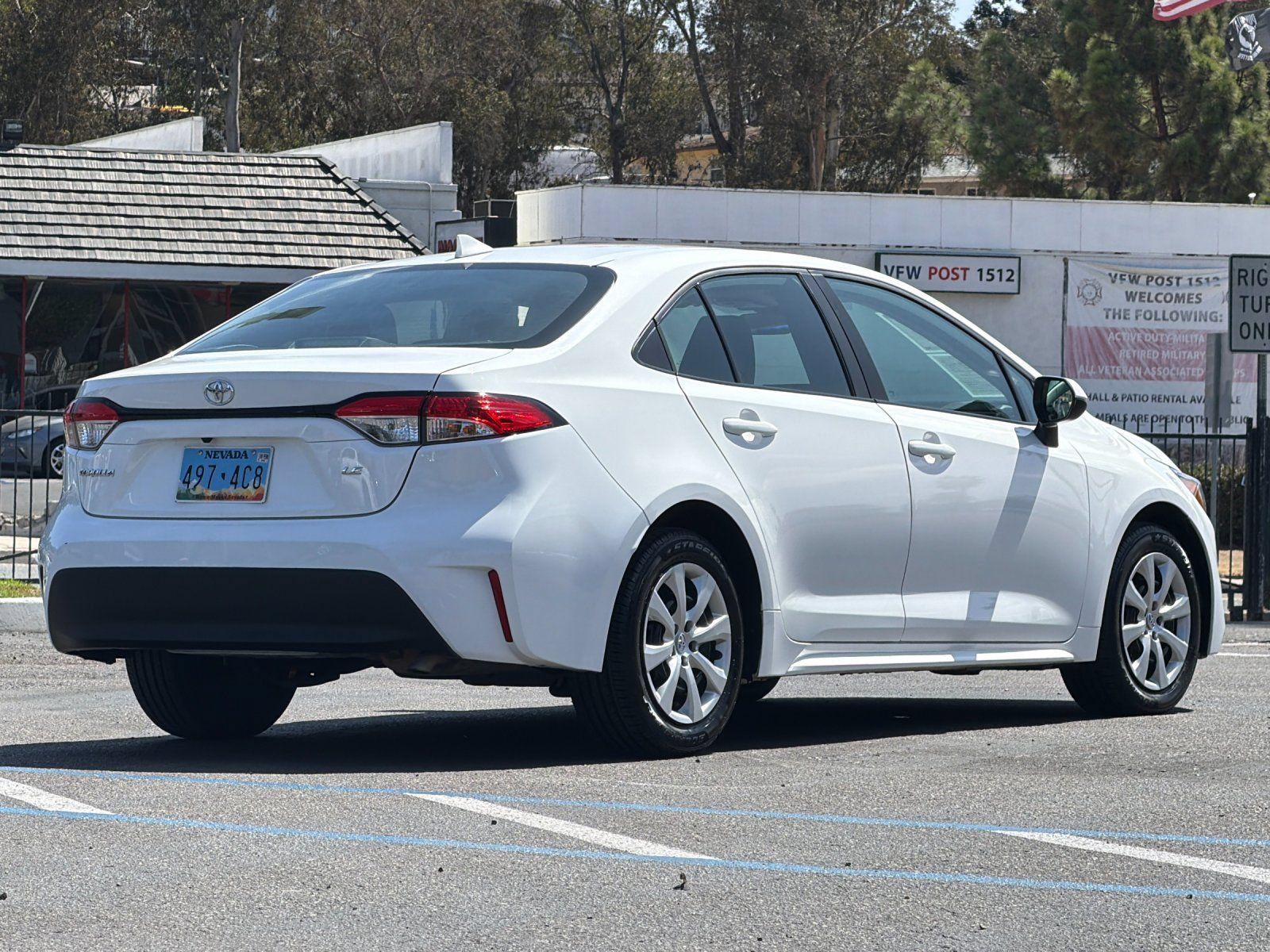 Used 2025 Toyota Corolla LE FWD image 5