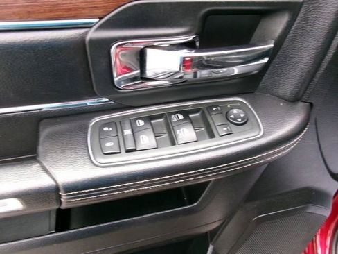 Used 2013 RAM 1500 Laramie w/ Convenience Group AWD/4WD image 11