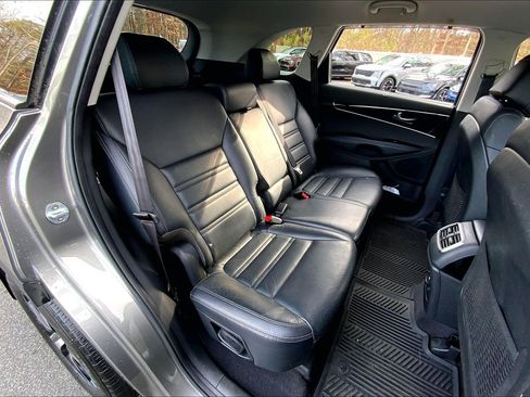 Used 2017 Kia Sorento EX w/ EX Premium Package image 29