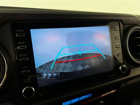 Used 2023 Toyota Tacoma TRD Sport AWD/4WD image 19