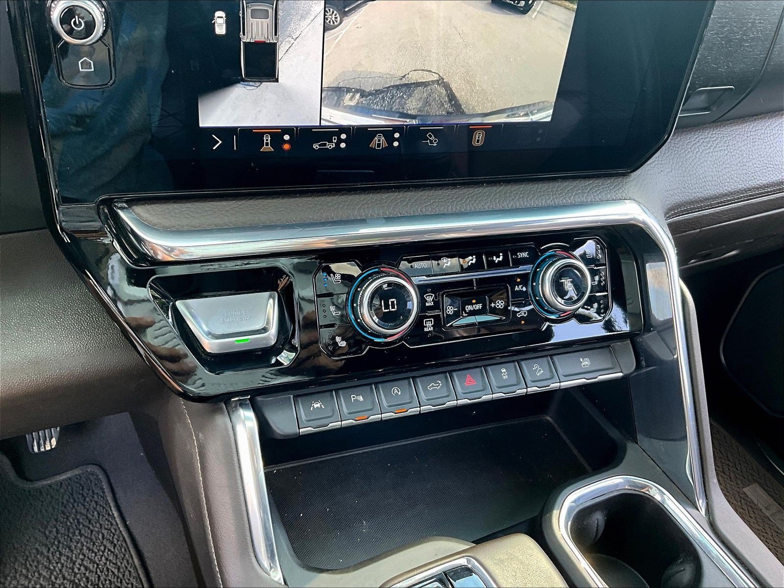 Used 2024 GMC Sierra 1500 Denali w/ Denali Reserve Package AWD/4WD image 16