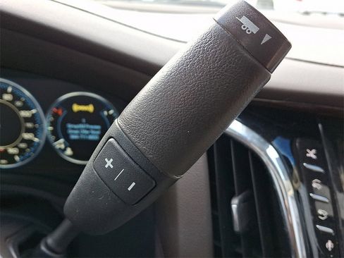 Certified 2015 Cadillac Escalade ESV Premium image 16