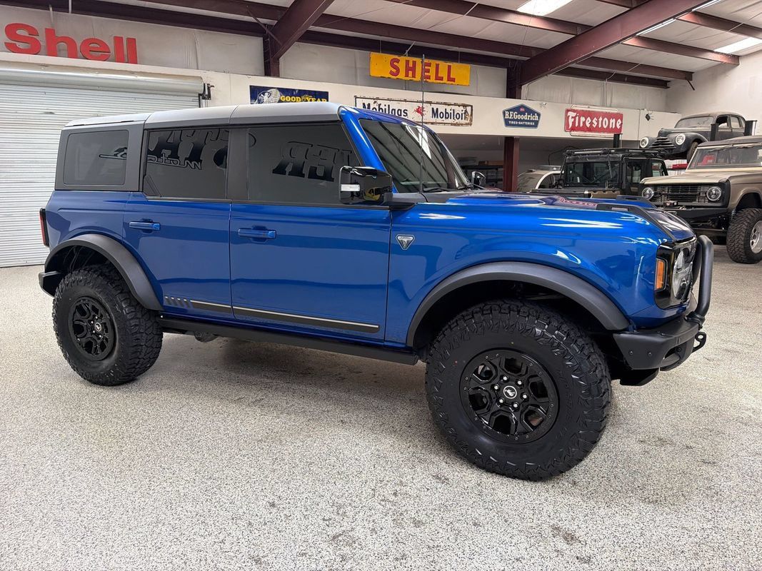Used 2021 Ford Bronco First Edition AWD/4WD image 10