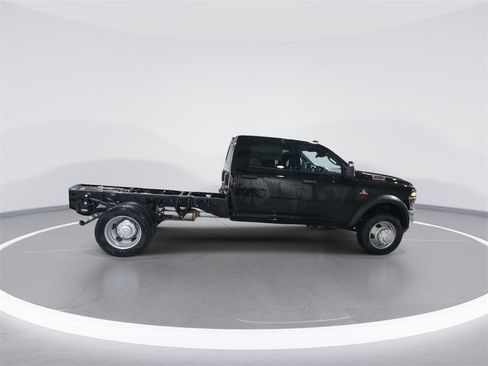 New 2025 RAM 4500 Tradesman image 9