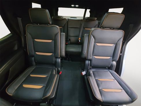 Used 2023 GMC Yukon AT4 image 13