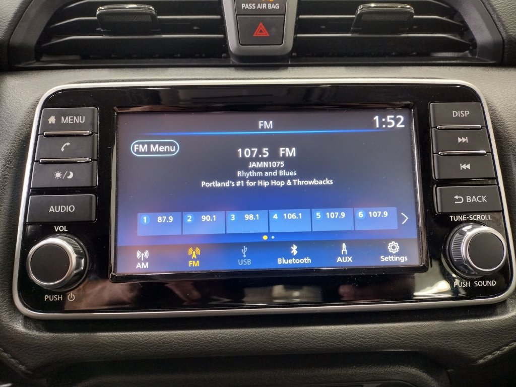 Used 2025 Nissan Versa S FWD image 25