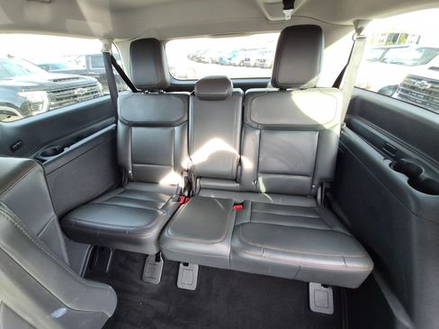 Used 2025 Ford Expedition Max Active AWD/4WD image 30