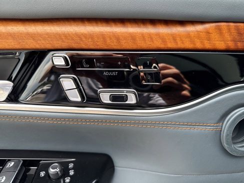 Used 2022 Jeep Grand Wagoneer Series II w/ Convenience Group III image 45