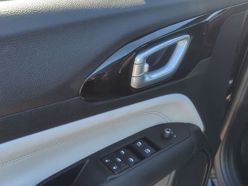 Used 2022 Jeep Compass Limited w/ Sun and Sound Group image 13