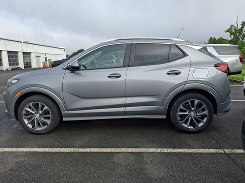 Used 2023 Buick Encore GX Select w/ Sport Touring Package FWD image 6