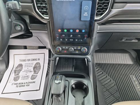 Used 2024 Ford Ranger Lariat w/ Trailer Tow Package AWD/4WD image 39