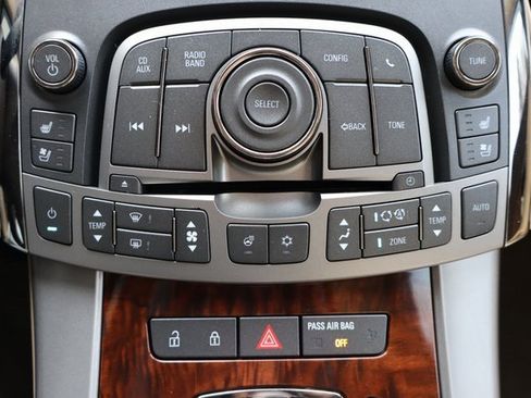 Used 2011 Buick LaCrosse CXS image 8