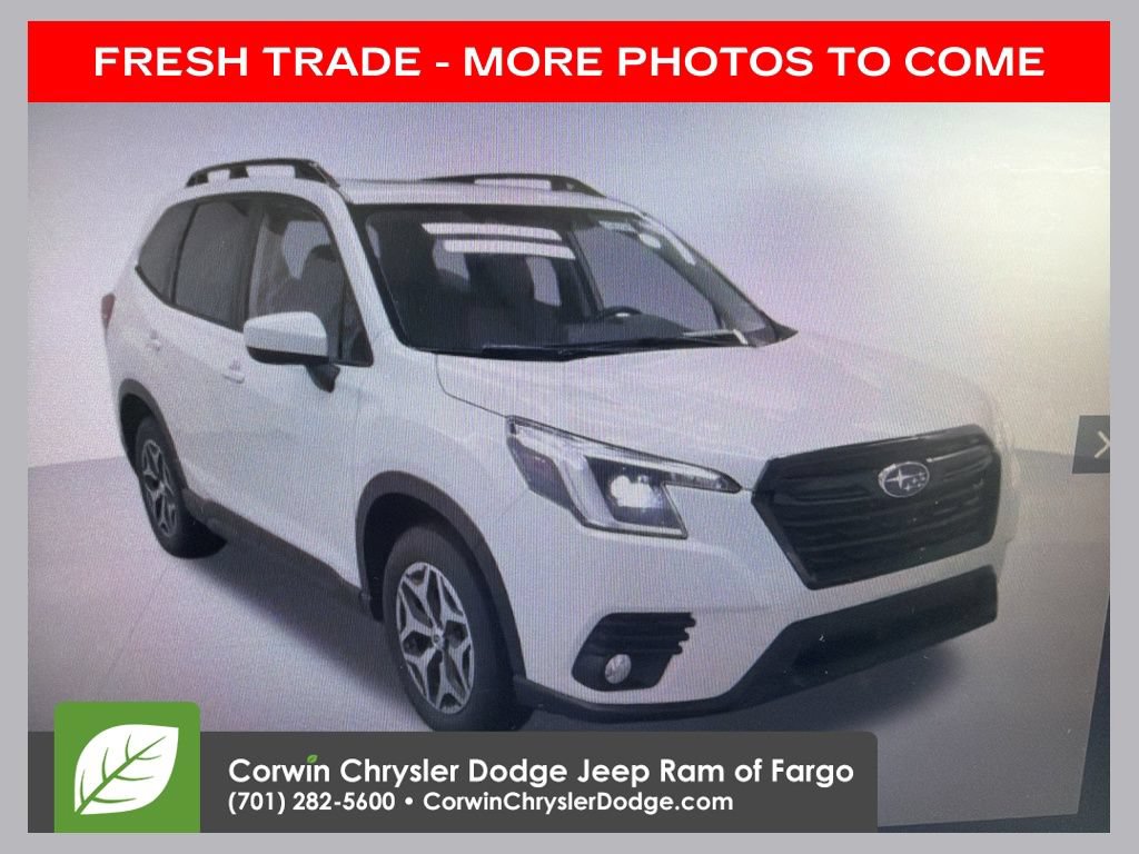 Used 2023 Subaru Forester Premium AWD/4WD image 1