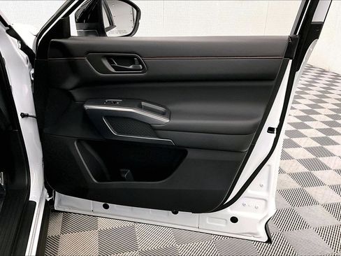 New 2026 Nissan Pathfinder Rock Creek w/ Rock Creek Premium Package AWD/4WD image 38