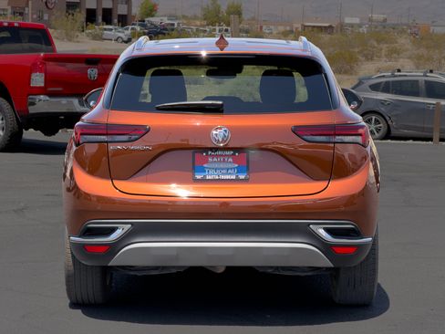 Used 2022 Buick Envision Essence w/ Technology Package I FWD image 4