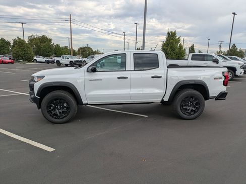 New 2026 Chevrolet Colorado Trail Boss AWD/4WD image 2