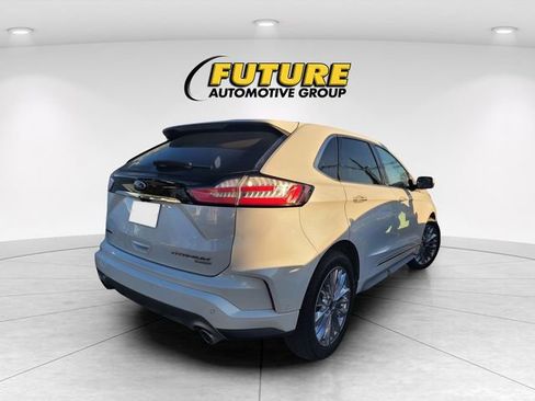 Used 2020 Ford Edge Titanium w/ Equipment Group 301A image 3