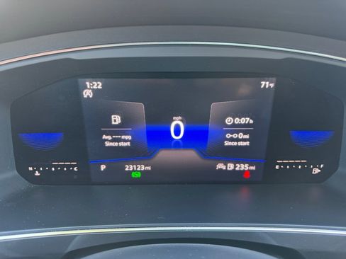 Used 2023 Volkswagen Tiguan S image 13