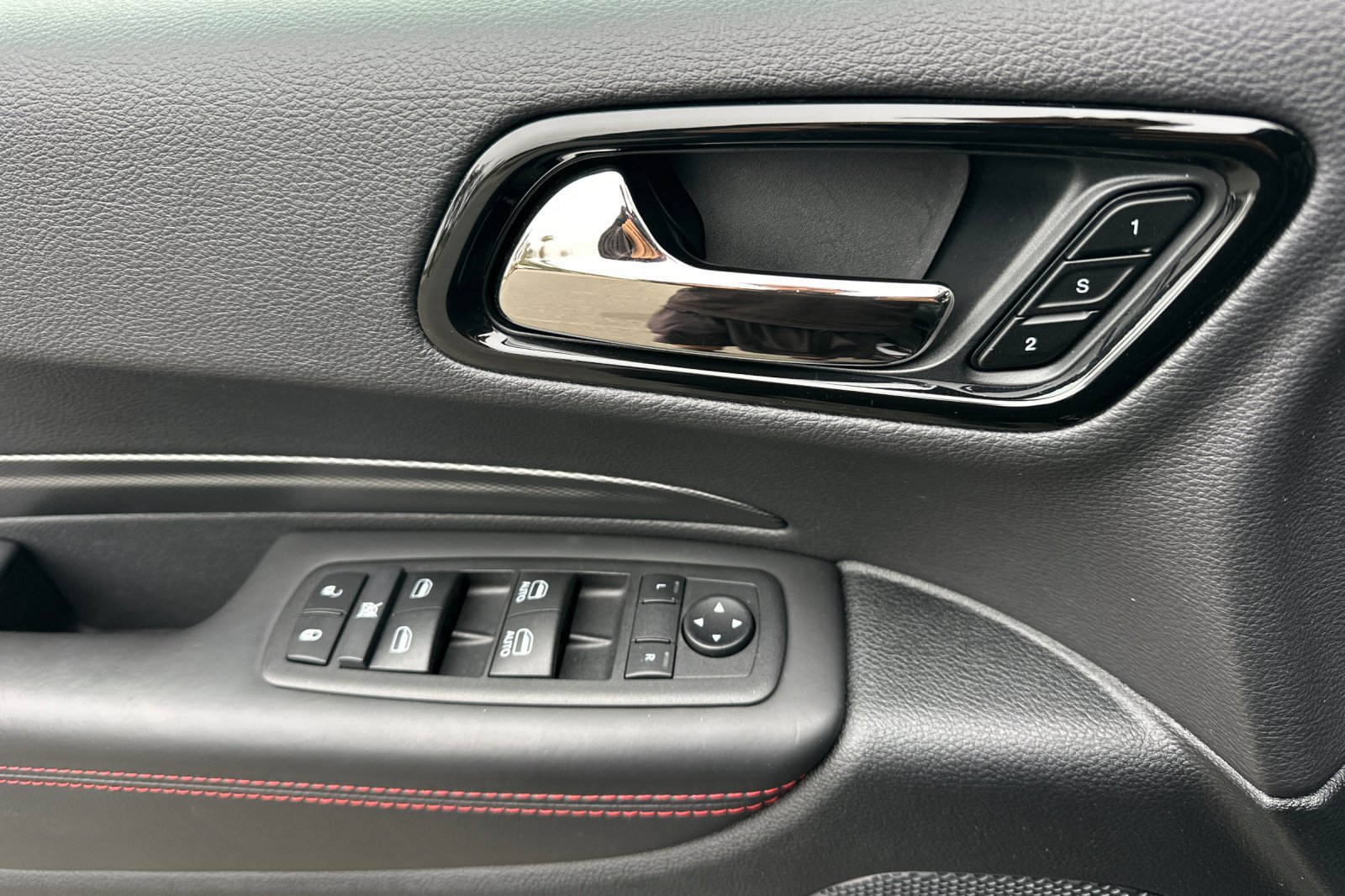 Used 2024 Dodge Durango GT AWD/4WD image 10