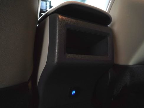 Used 2024 Toyota Camry SE FWD image 13