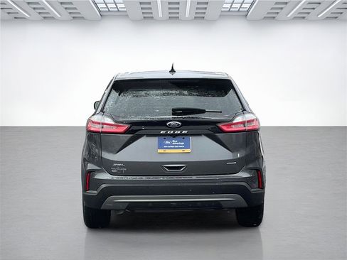 Certified 2024 Ford Edge SEL w/ Convenience Package image 6