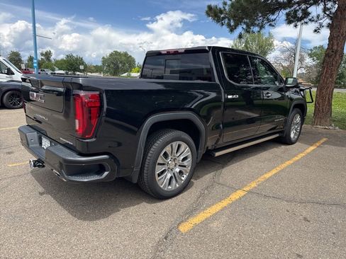 Used 2021 GMC Sierra 1500 Denali w/ Denali Ultimate Package AWD/4WD image 8