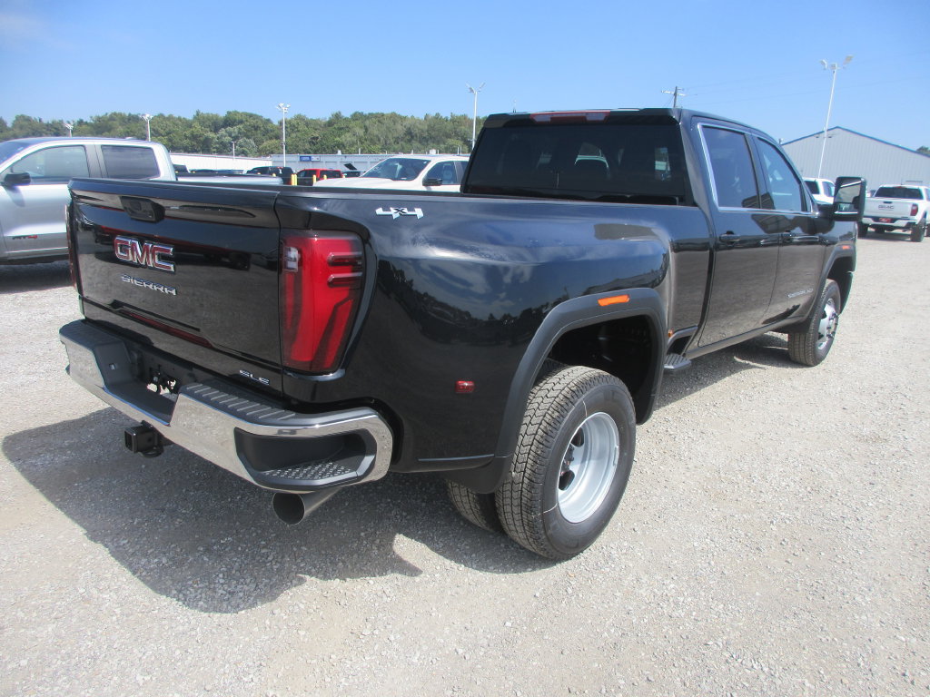 New 2026 GMC Sierra 3500 SLE w/ SLE Value Package AWD/4WD image 5