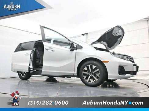 New 2026 Honda Odyssey EX-L image 32