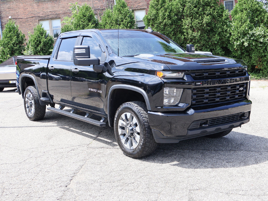 Used 2021 Chevrolet Silverado 2500 Custom w/ Custom Value Package AWD/4WD image 2