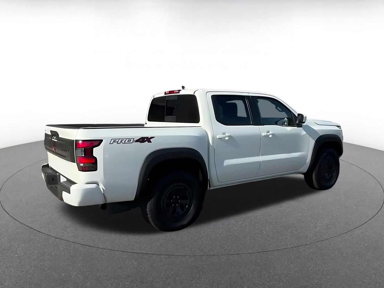 Used 2026 Nissan Frontier PRO-4X AWD/4WD image 13