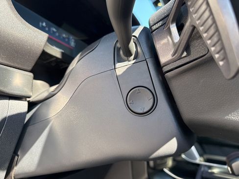 Used 2025 Ford F150 Raptor image 17