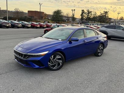 Certified 2025 Hyundai Elantra SEL