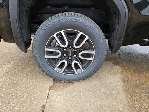 New 2026 GMC Sierra 1500 AT4 image 29