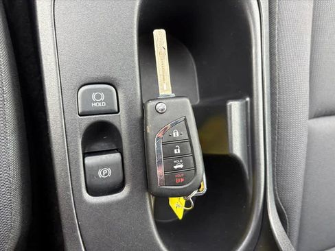 Used 2023 Toyota Corolla LE FWD image 19