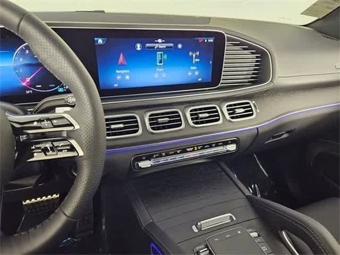 Certified 2025 Mercedes-Benz GLS 450 4MATIC image 59