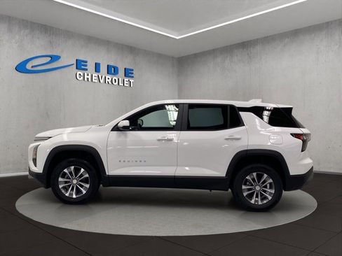 New 2026 Chevrolet Equinox LT w/ Convenience Package II image 8