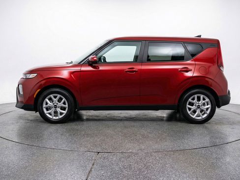 Used 2025 Kia Soul LX w/ LX Technology Package image 5