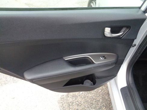 Used 2020 Kia Optima LX FWD image 7