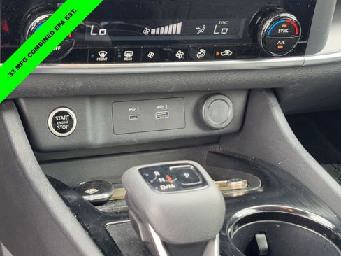 Certified 2023 Nissan Rogue SV image 26