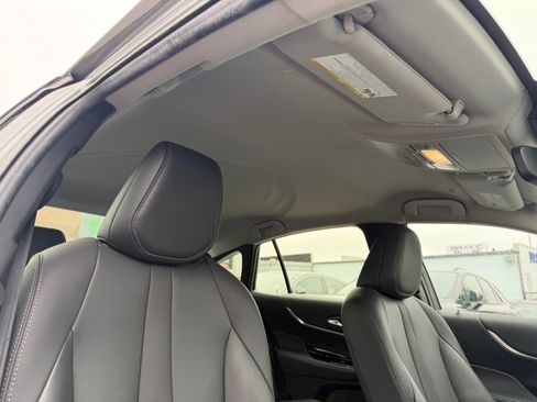 Used 2023 Toyota Mirai w/ Advanced Technology Package RWD image 34